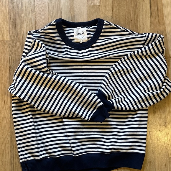 Aerie Women's Navy and White Striped Crewneck Sweater - Picture 5 of 5
